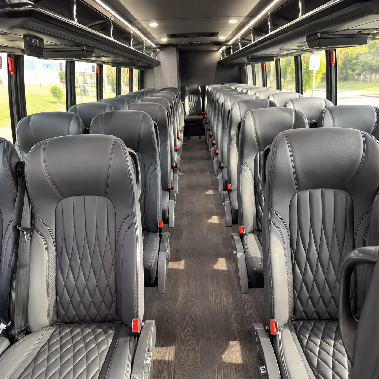 aurora bus rentals