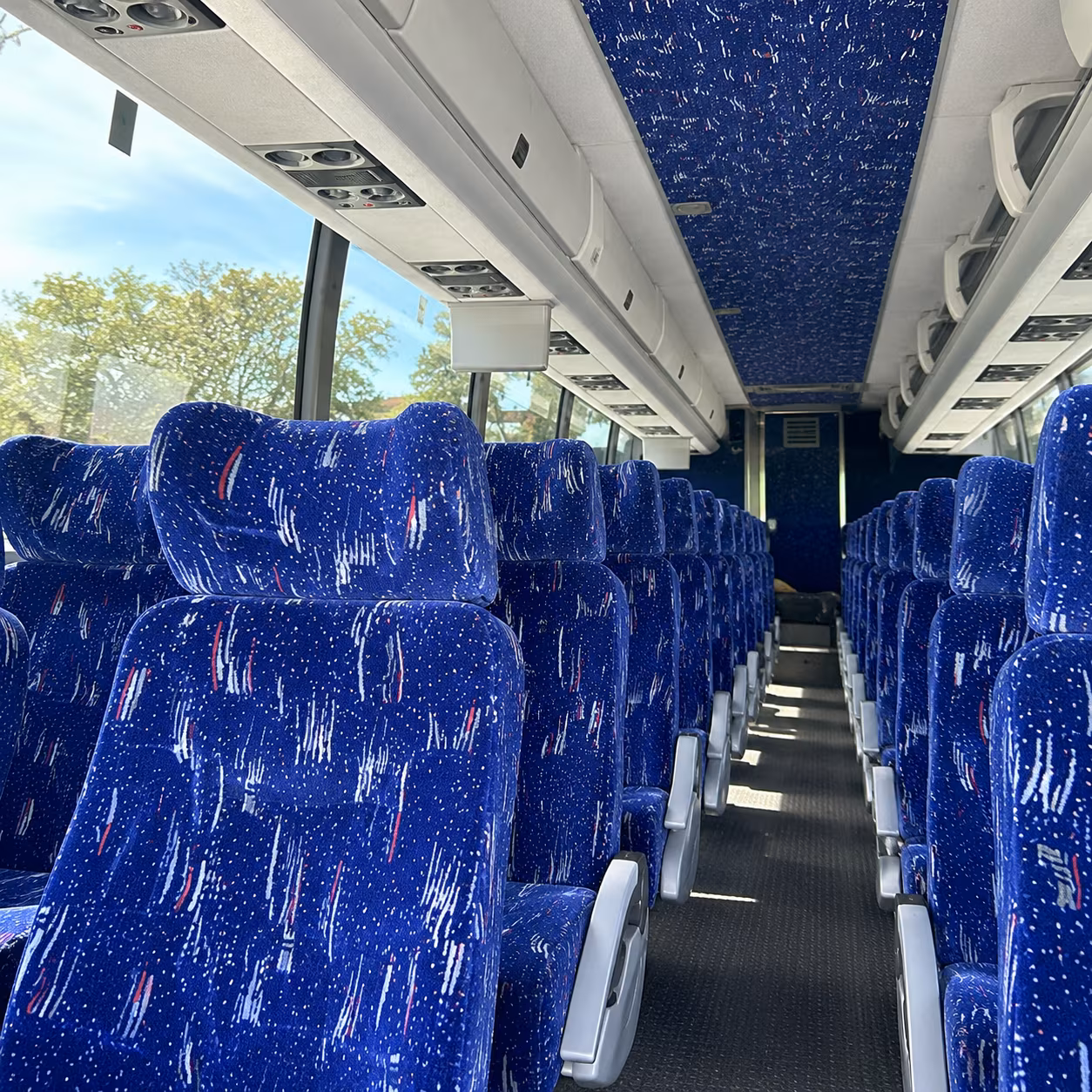 aurora charter a bus for your next aurora field trip