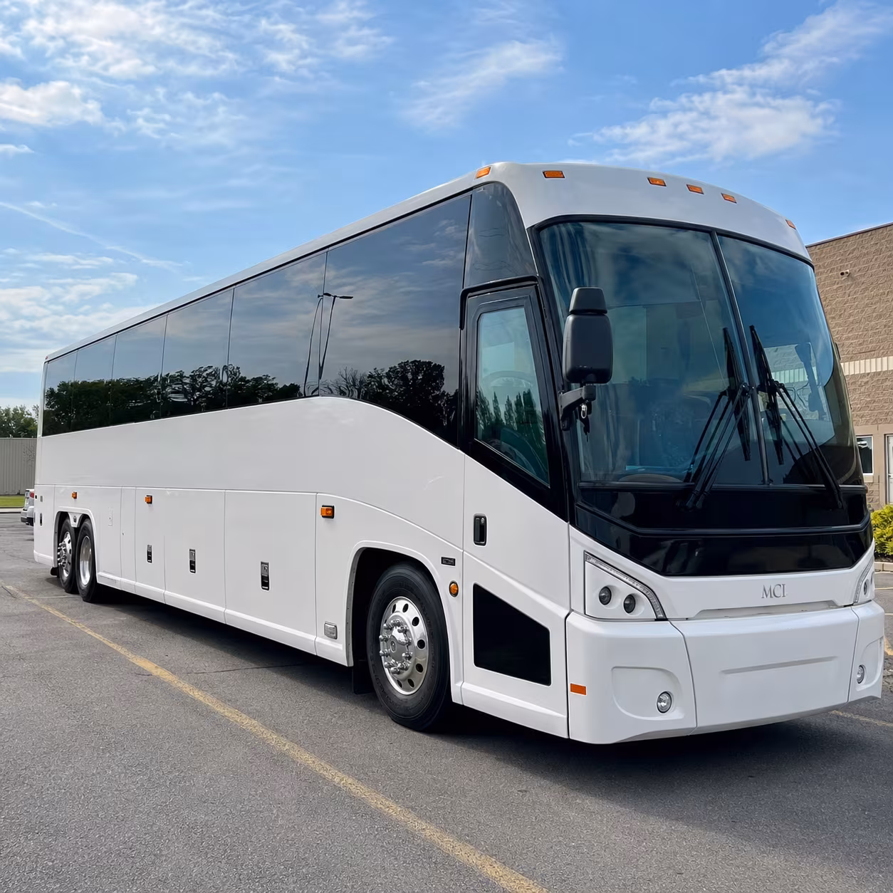 book a corporate charter bus to denver international airport from centennial