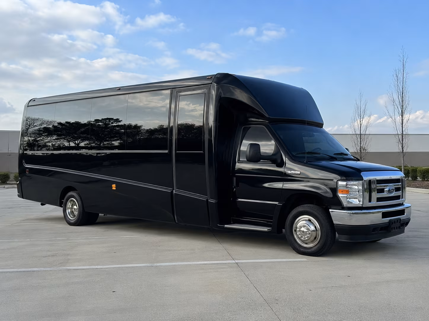 lakewood seamless shuttle service for lakewood school field trips