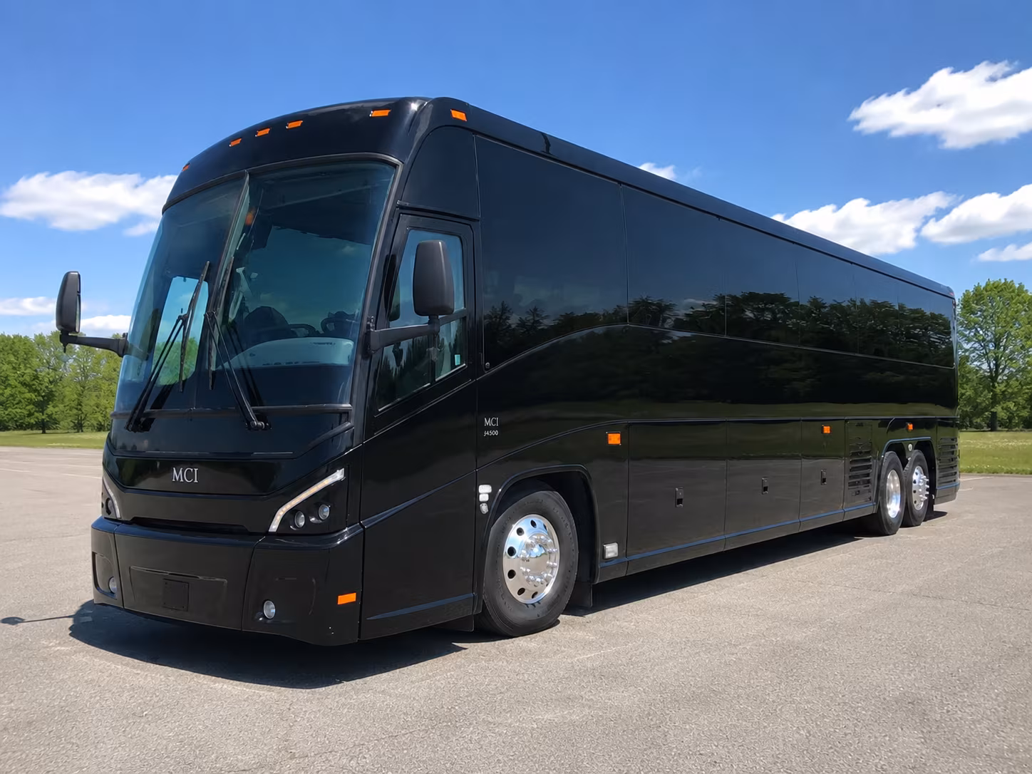 thornton corporate charter bus rentals in thornton