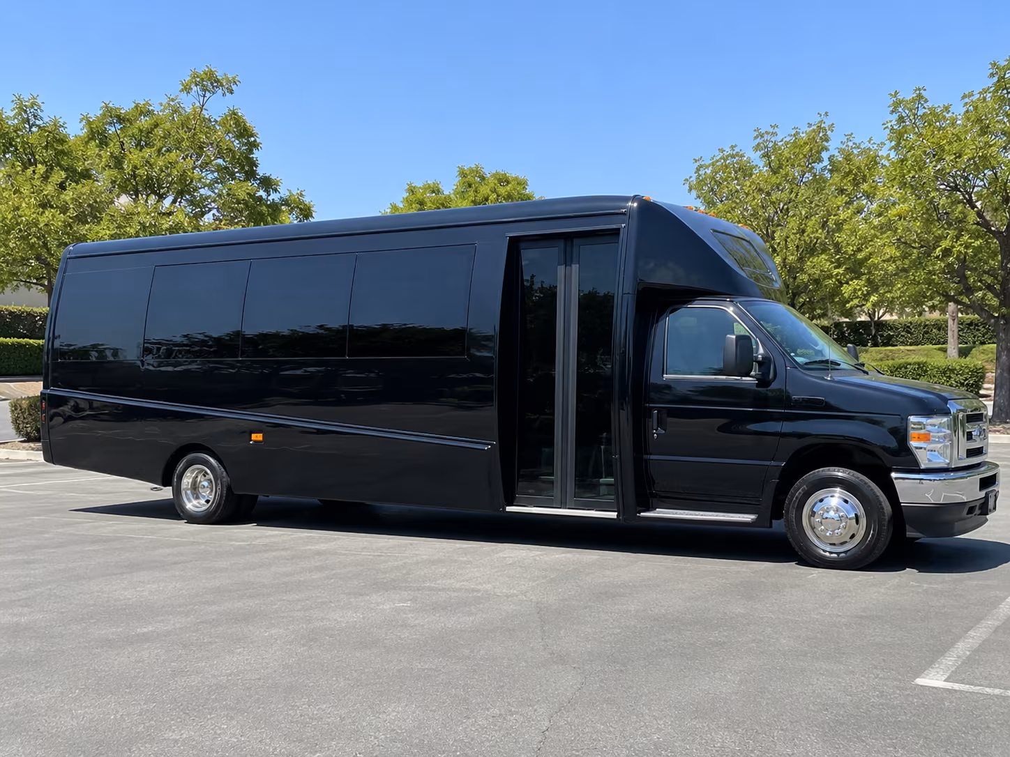 thornton explore the thornton music scene with a charter bus