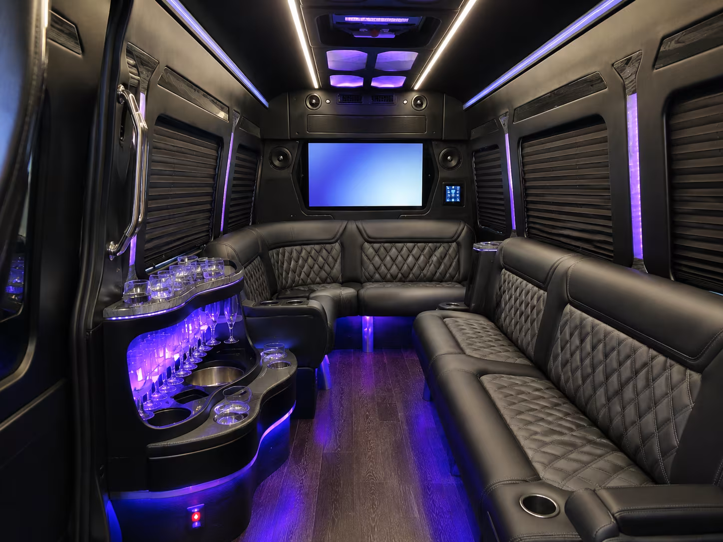 why centennial companies along the e 470 and arapahoe corridors choose employee shuttles